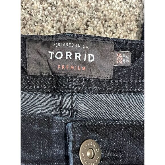 ❤️Torrid Premium Stretch Luxe Skinny Jeans 22R - Picture 4 of 8
